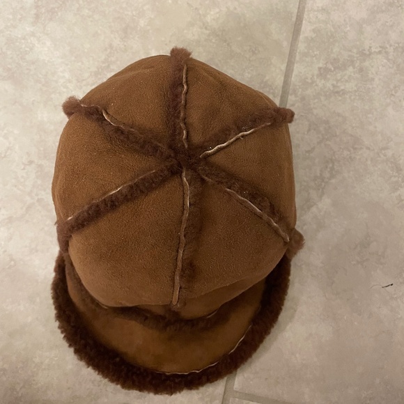 UGG Australia Brown Dyed Shearling  Sheepskin Aviator style Lid Hat Size O/S - Picture 1 of 11